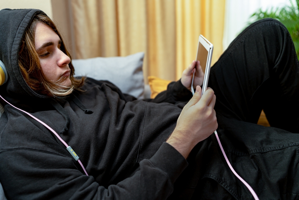 Why Your Child Can’t Stop Scrolling Negative News What Is Doomscrolling, and Why Is It Addictive?